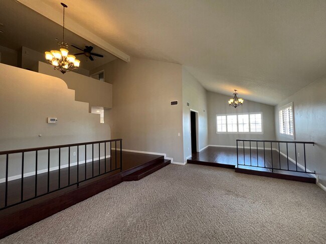 Building Photo - Spring Valley Lake Home