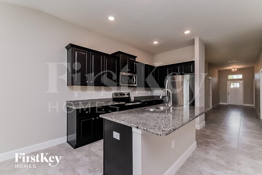 Building Photo - 14428 Potterton Cir