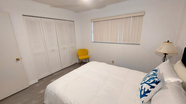 Building Photo - 367 S Federal Hwy