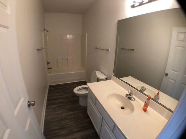 Building Photo - Spacious 3BR/2BA Condo Near North Myrtle B...