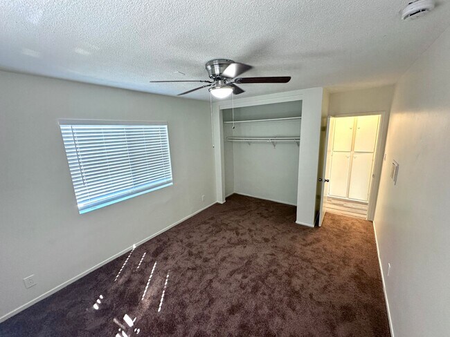 Building Photo - Cute 1bd/1ba move in ready in NoHo