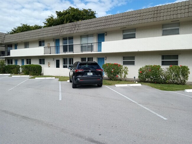 Building Photo - 55 SE 14th St