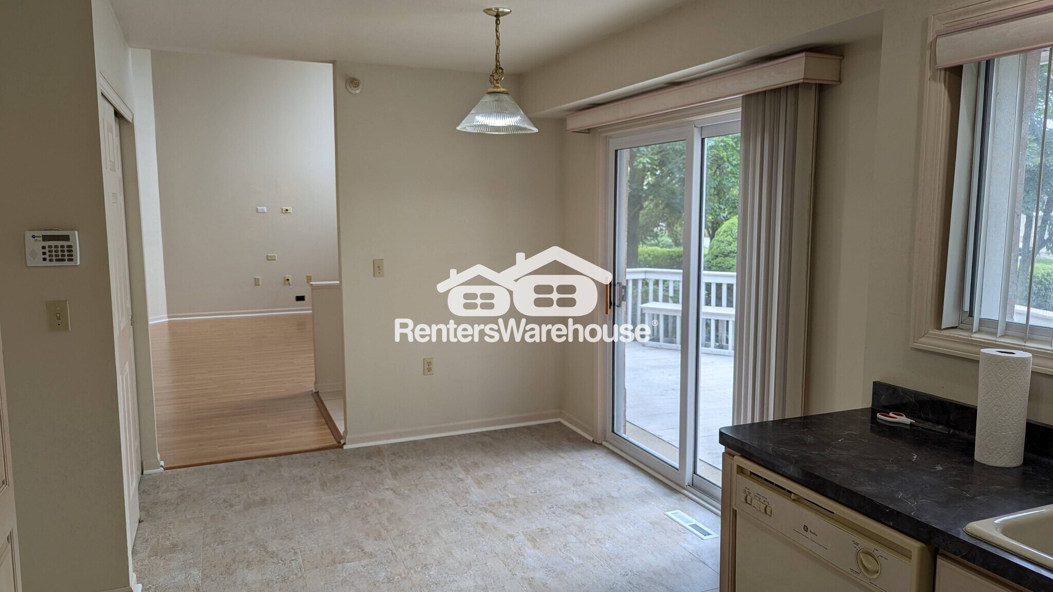 Building Photo - 14303 Waterford Square Dr
