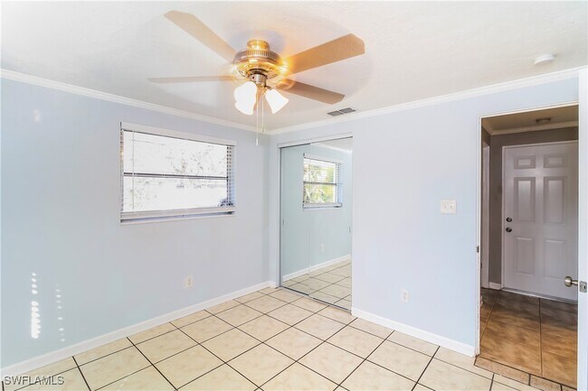 Building Photo - 1371 Poinciana Rd
