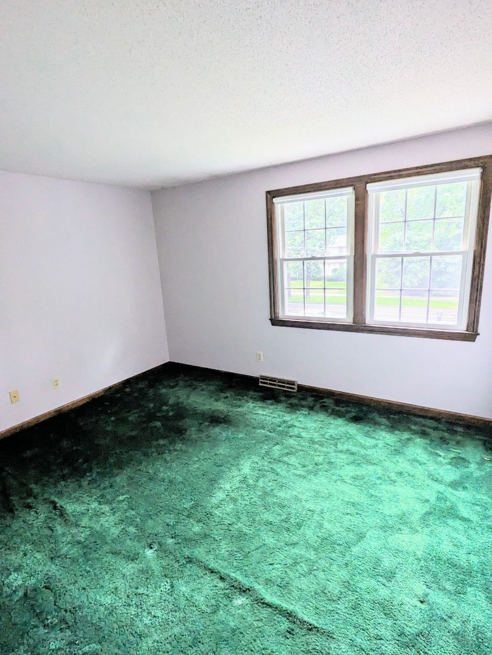 Building Photo - 867 Shaker Rd