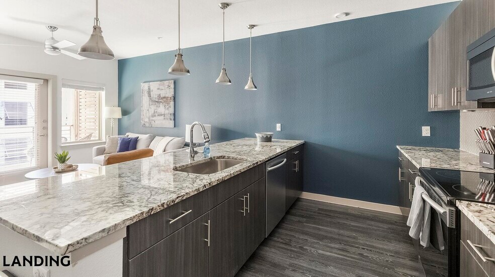 Building Photo - 7201 Henneman Way