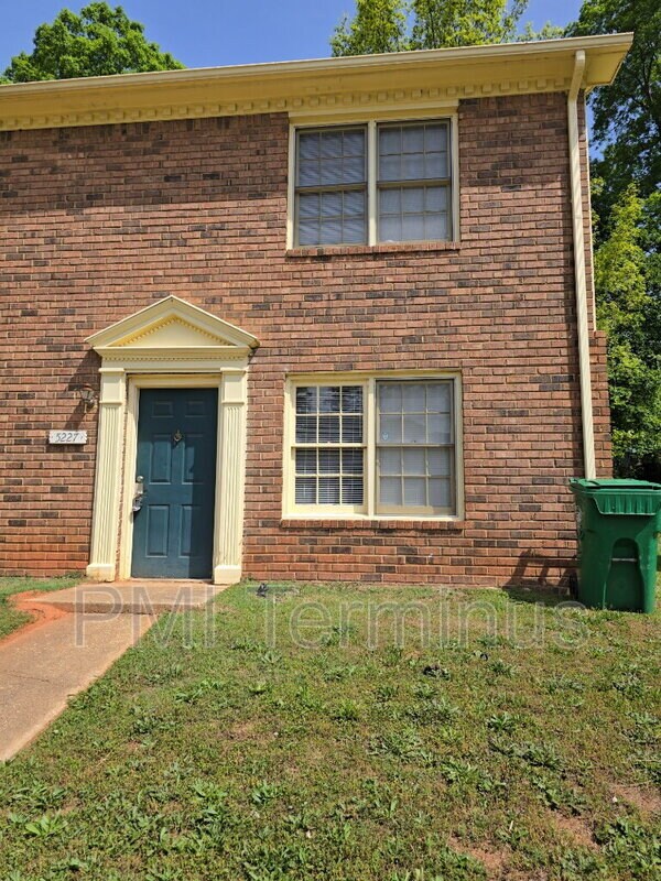 Building Photo - 5227 Ridge Forest Dr