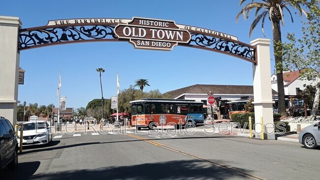 Building Photo - 2606 Juan St