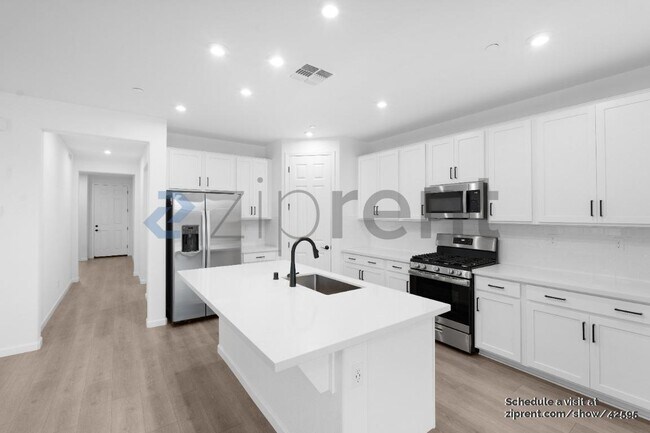 Building Photo - 1529 Falabella Way