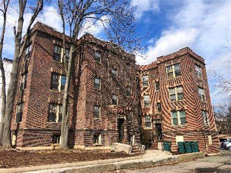 Primary Photo - 17 James St