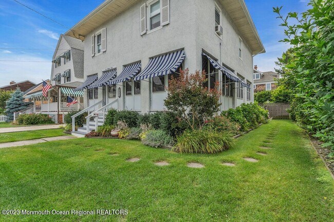 Building Photo - 683 Main Ave