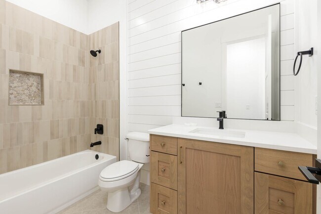 Building Photo - Beautiful 5 bed 4 bath home in Desert Cany...