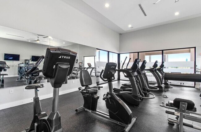 Building Photo - 3310 W 114th Terrace