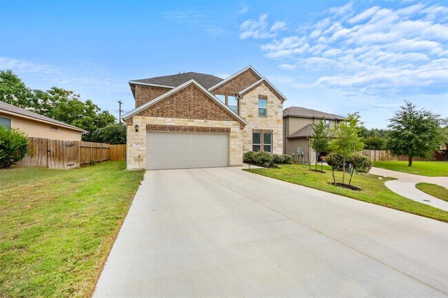 Building Photo - 301 Quarry Rock Cove