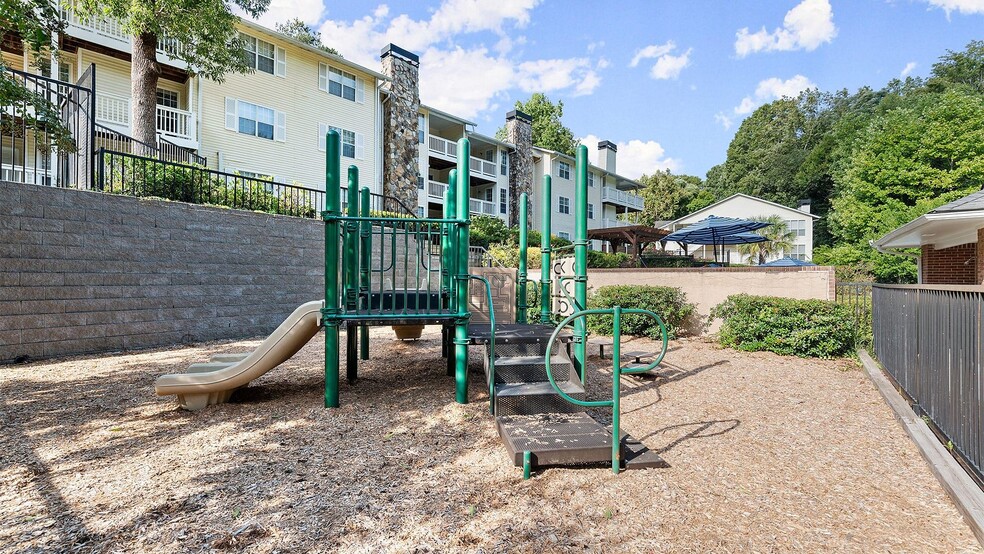 Building Photo - 2850 Delk Rd SE