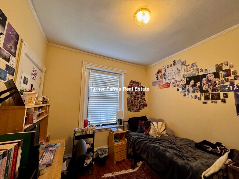 Building Photo - 1512 Tremont St