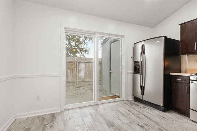 Building Photo - 1411 Gracy Farms Ln