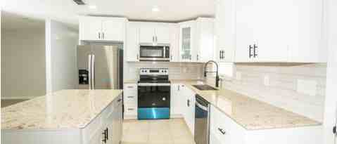 Building Photo - 124 Lakeview Dr