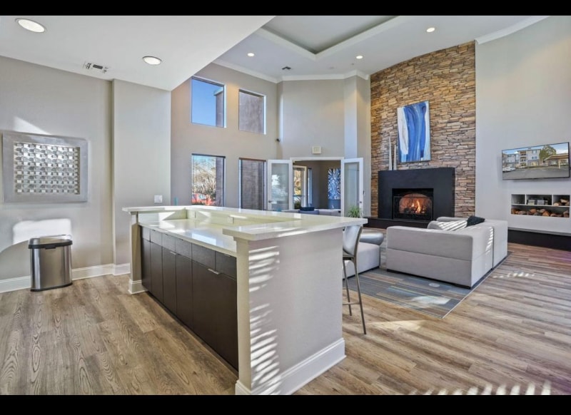 Building Photo - 701 Gibson Dr