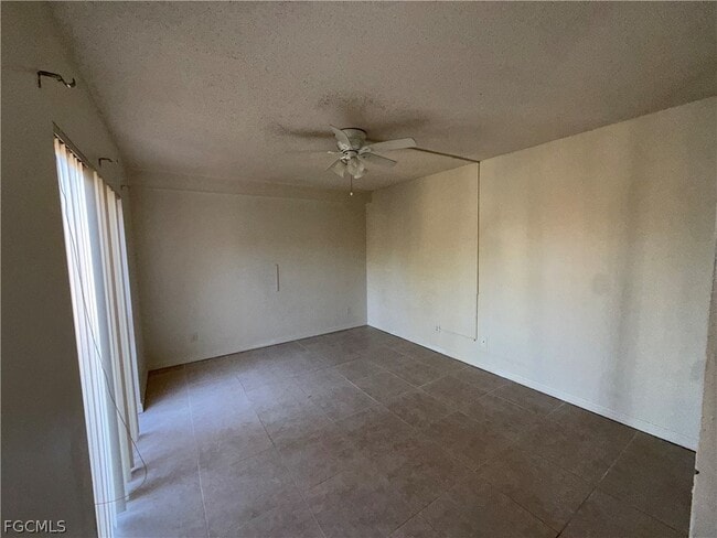 Building Photo - 1520 Park Meadows Dr