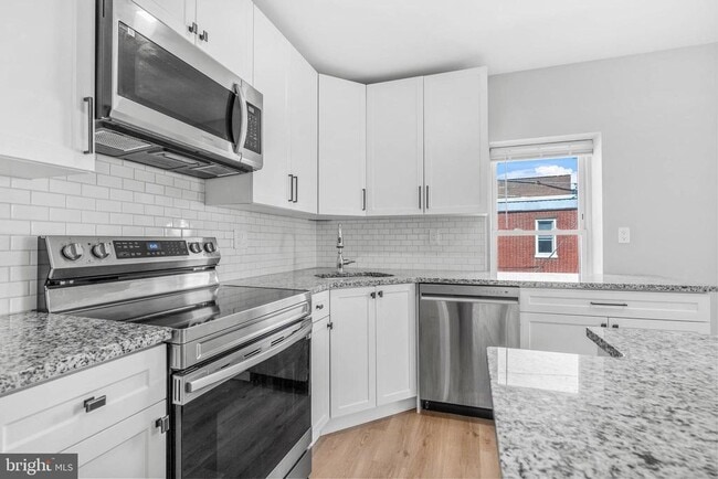 Building Photo - 4630 Umbria St