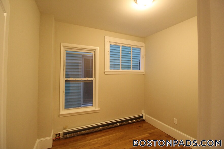 Building Photo - 125 Princeton St