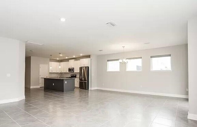 Building Photo - 12069 Bridgehampton Rd