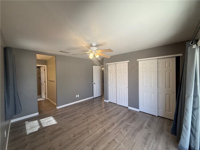 Building Photo - 2844 Lovin Ave