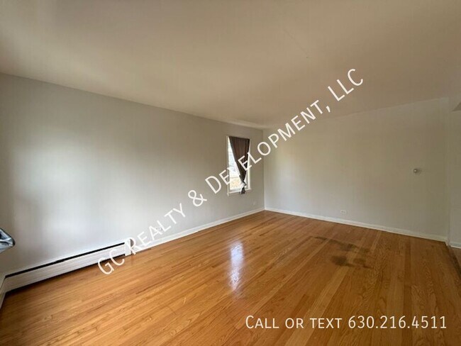 Building Photo - 2701 N Sayre Ave