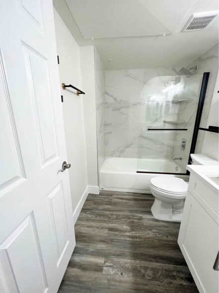 Building Photo - 15287 Maturin Dr