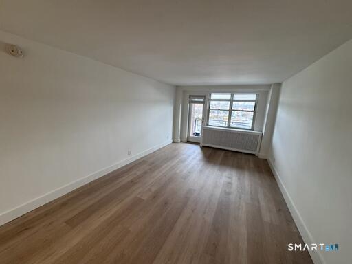 Building Photo - 93 Morgan St