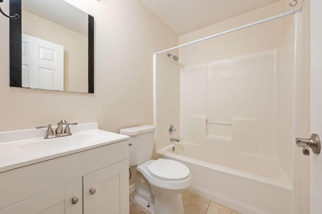 Building Photo - 7648 Chablis Cir