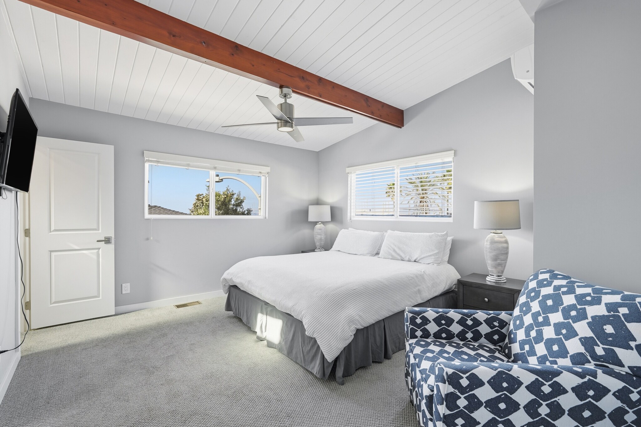 Building Photo - 116 5th Pl