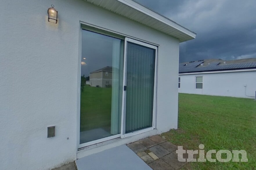 Building Photo - 2244 Gladiolus Ln