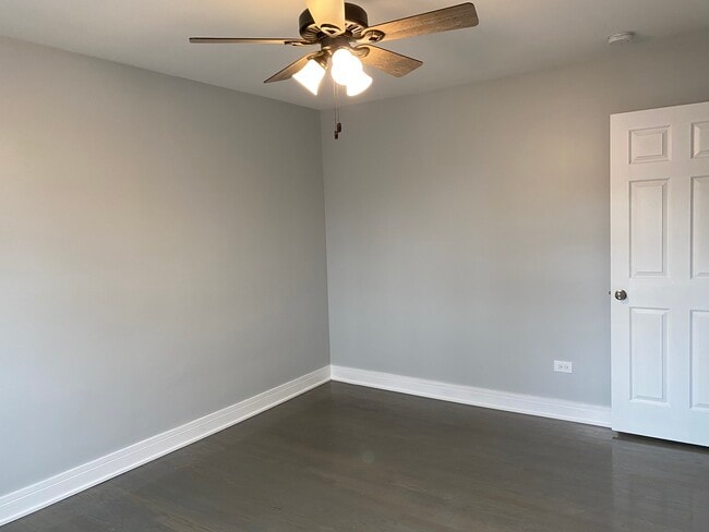 Building Photo - 126 Sibley Blvd