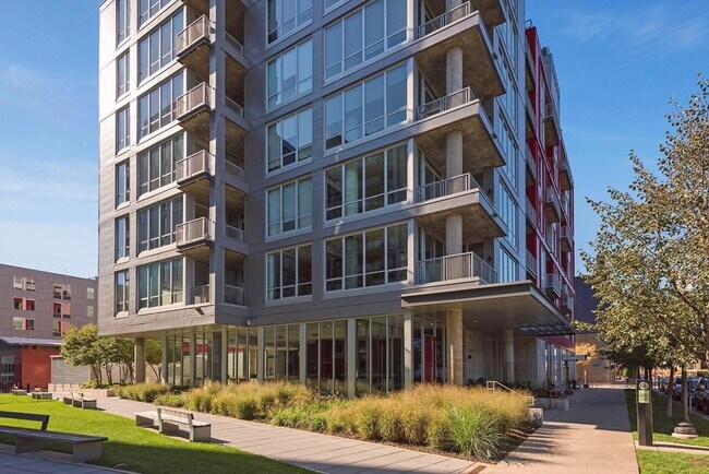 Building Photo - 901 S 2nd St