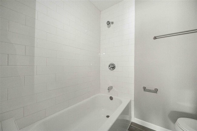 Building Photo - 6327 Mardale Dr