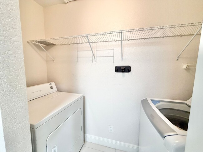Building Photo - ** IBIS CLUB ** 1 BED / 1 BATH - CONDO - GATED COMMUNITY - SMALL PET OK! - ANNUAL RENTAL