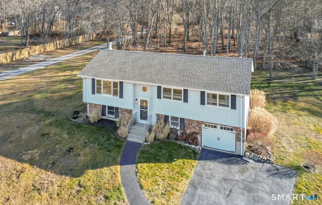 Building Photo - 29 Deer Ridge Rd