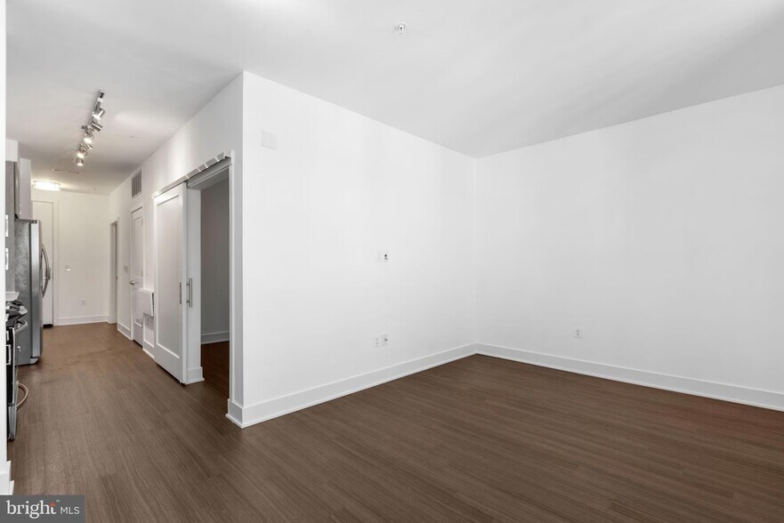 Living or Dining room - 145 Riverhaven Dr