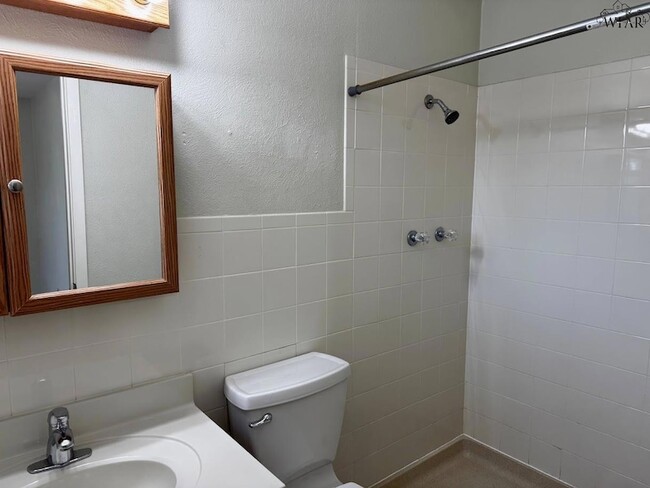 Building Photo - 4610 N Eden Hills Cir