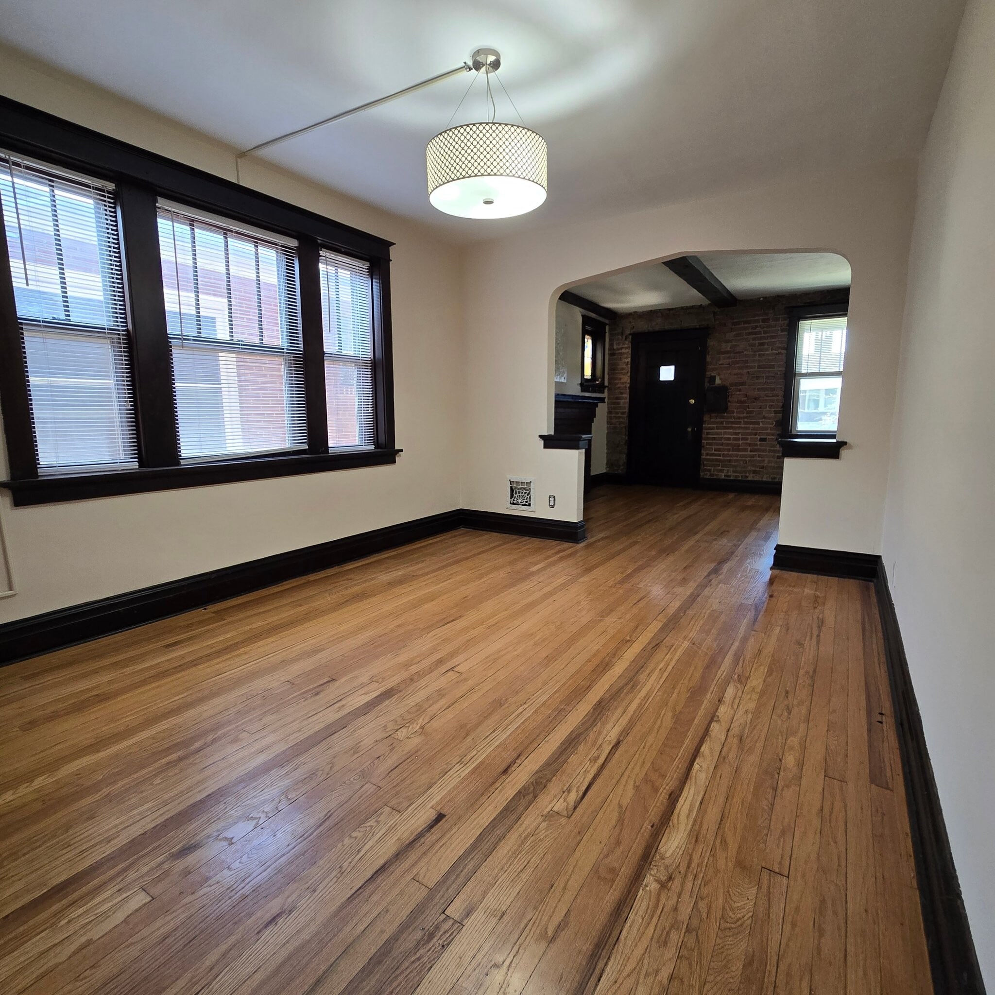 Building Photo - 5127 Goethe Ave