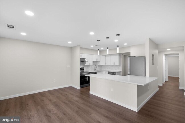 Building Photo - 10053 Windstream Dr