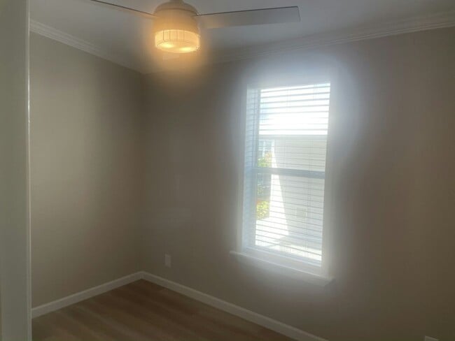 Building Photo - 6910 42nd Trail N