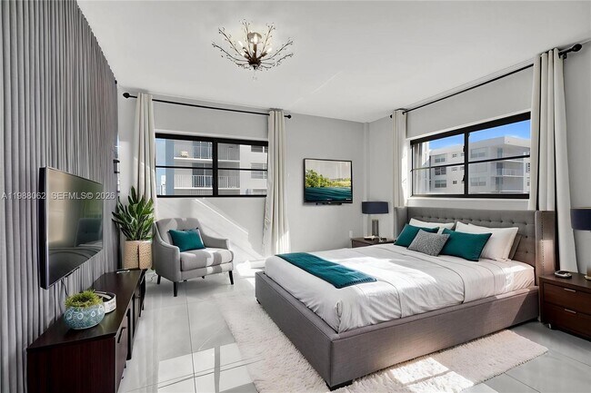 Building Photo - 1075 92nd St