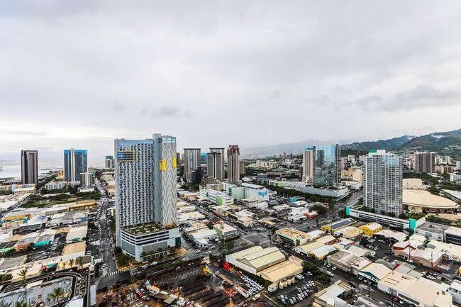 Building Photo - KOULA 2b2b1pkg Ready to Move In!