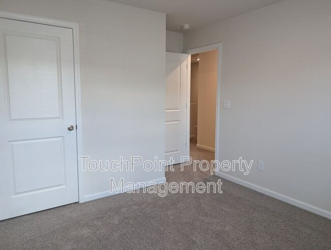 Building Photo - 5132 Hyrule Dr