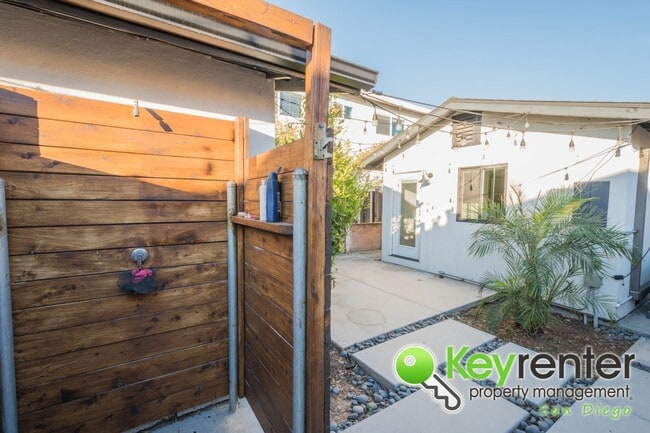 Building Photo - North Park Cozy Front Home of Duplex (full...