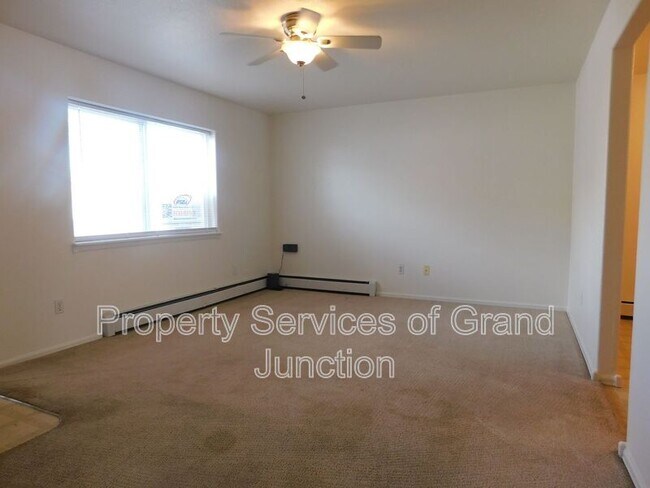 Building Photo - 433 Pendleton St