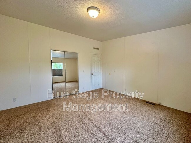 Building Photo - 50 Buds Way